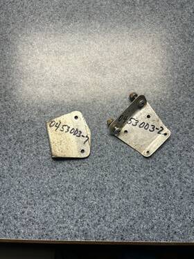 0453003-2 Cessna Cowl Brackets Pair
