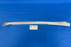 0512177-2 Cessna P/n 172 Right Hand Lower Rear Window Retainer
