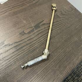 0513297-1 Cessna 172 Fuel Selector Valve Shaft P/n