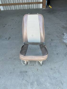 0514122-10 Cessna 172n Pilot Or Co-pilot Seat Assembly