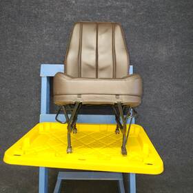 0500210-149 Cessna 0515001-20 C172k Pilot Infinite Adjust Seat Co-pilot Regular