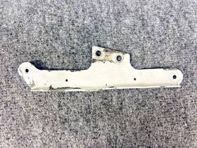 0541218-2 Cessna 172 Right Hand Wheel Fairing Bracket Stiffener
