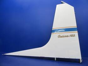 0731000-41 Cessna 180 / 182 Vertical Stabilizer /fin P/n Minor Damage 0225-202