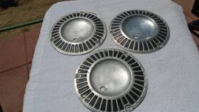 0741048-8 Cessna 3 Wheel Hub Caps Used P/n 7-1/4 Diameter