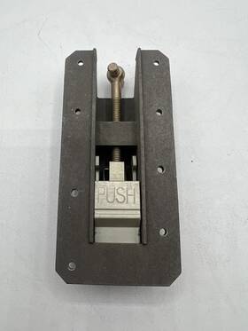 10501100-17 Cessna Latch Housing