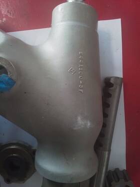 1241610-3f-8 Cessna Use 1241610-8 210 Main Gear Pivot Guaranteed To Pass
