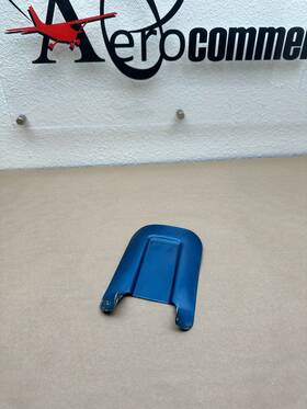1243616-1 Cessna 172 Nose Gear Wheel Pant Cover P/n 3137