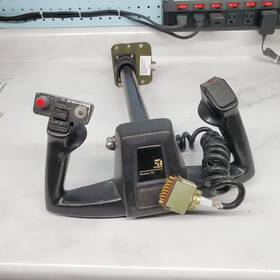 1260140-25 Cessna 1260243-2 182rg Control Yoke Column Pilot Side P/n As Removed