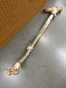 2041005-3 Cessna / 2041002 177rg Main Landing Gear Spring Assy Lh Pivot And Step