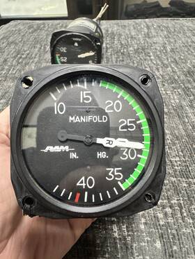 6121 Cessna Twin Ram 414a Manifold Gage