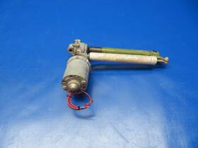 C301002-0103 Cessna 6301002-0103 172 Flap Actuator Motor And Cylinder 12v Tested 0125-173
