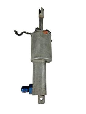 9882010-6 Cessna 172 Brake Master Cylinder 9882010-6 Cessna 172 Brake Master Cylinder