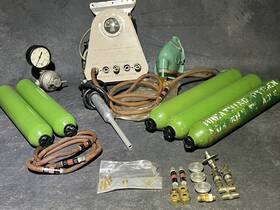 A2000 Cessna 5 Bottle Airplane Oxygen System Zepaero Alar Automatic Flow Regulator 2100psi