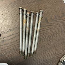 A2513-52 Cessna 150 Set Of Prop Bolts 6 P/n