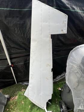 0433010-15 Cessna Aircraft Parts 152 Rudder Assembly With Light Damaged