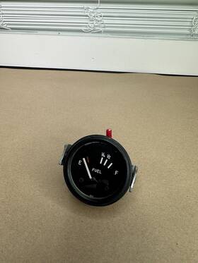 C662004-0103 Cessna Fuel Gauge D2580 C662004-0103 Cessna Fuel Gauge D2580