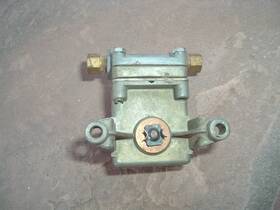 G735177 Cessna Airplane Fuel Pump Could Be New Or Excellent Used