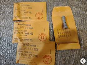 F391-187 Cessna / Piper Use S2106-3 Fuel Flush Valve