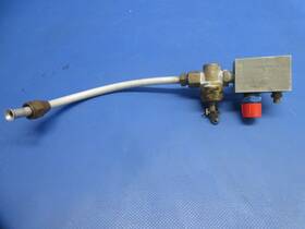 0824-777 Champion 2-1530 7eca Citabria Fuel Shutoff Valve And Manifold Assy P/n