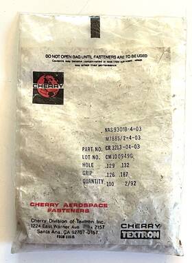 Cr3213-4-03 Cherry Aerospace New Bag Of 100 Cherrymax Universal Head Blind Rivet Fasteners Sealed