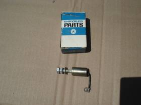 2421137 Chrysler New Old Stock Alternator Capacitor Pkg P/n