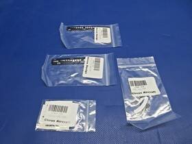 12452-001 Cirrus Sr20 / Sr22 Assorted Placards P/n Nos 0226-728