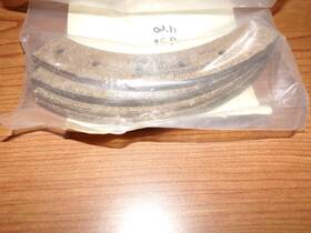 066-05700 Cleveland 4 Brake Linings
