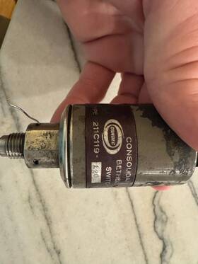 211c119-120 Consolidated Controls Contr. Pressure Switch