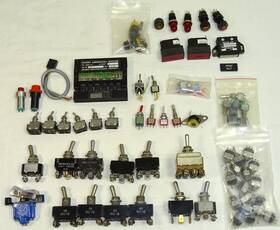 3027-2b Cutler-hammer Mixed Parts Lot Vtg. Nos And Used Aircraft Panel Switches Light Assembly Indicator