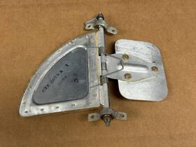 C2e2065a De Havilland Dehavilland Dhc-2 Beaver Flap Assembly P/n New Get Them While You Can
