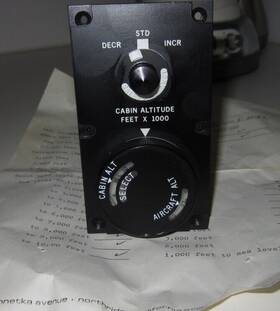 1512-00-1 Dukes Cabin Controller Piper Aircraft P/n Alt # 29777-02 Wth Paperwork