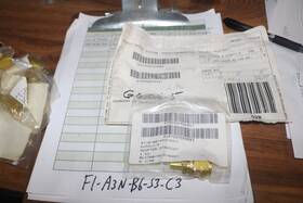 4730-00-493-6267 Eaton Aeroquip G65016-5 Nos Straight Adapter Pn Ah-1 Helicopter