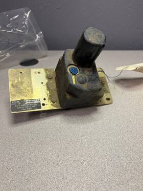 1c469-6-483 Edo Aire Piper Mitchell Servo