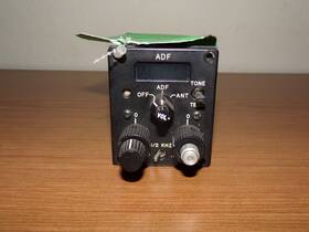 100-1101-30 Edwards Radio Adf Control Rca-101 P/n