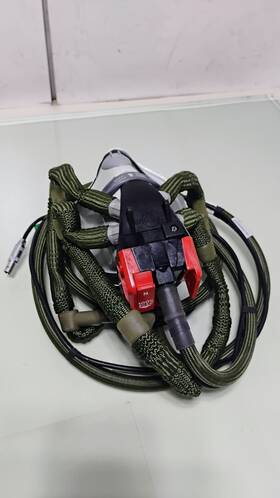 Mc10-25-104 Eros New Flight Crew Oxygen Mask With Hose And Regulator