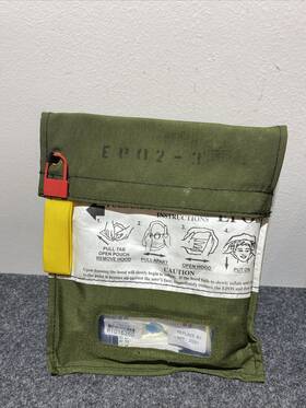 Mr-10096af Essex Emergency Passenger Oxygen System Epos Smoke Hood Military Exp Apr 2021