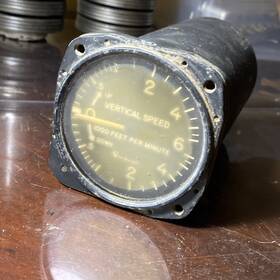 35-380044-1 Garwin 22-235-01 Alt Vertical Speed Indicator Core Ap11