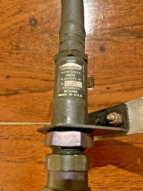 3d2347-01 Goodrich De-icer Ejector Flow Control Valve Pn 3d2347-01. Gum