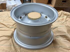 95-42327 Goodyear Nose Wheel P/n New
