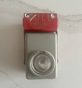 10-0055-3 Grimes Emergency Pull Light Assembly Back To The Future