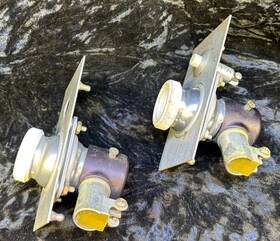 10-0129-11 Grimes Lot 2 Aircraft Overhead Swivel Lights/switch Assembly 28 V