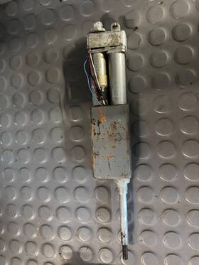 8377m23 Hughes Schweizer 269c Calco Linear Actuator Assembly 26v