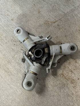 A1220-1 Hughes 269a Main Rotor Head Assembly