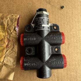 An8200-8ab Hydo-aire An6200-8ab Hydraulic Pressure Relief Valve P/n Sa 1048-2 New