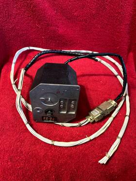 065-0027-03 King Ks 270 Pitch Servo P/n With Km 275 Mount And Connector