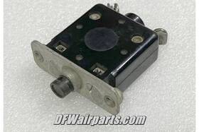 D-6751-4-5 Klixon An3161-5 Vintage 5a Aircraft Circuit Breaker