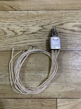 At221-1-3 Klixon Aircraft Push Button Switch P/n