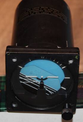 8.048.003 Kollsman Gyro Horizon Indicator P/n