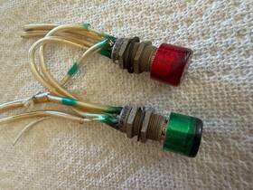 81590-6931 Korry Type 718 One Red / Green Press To Test Lights