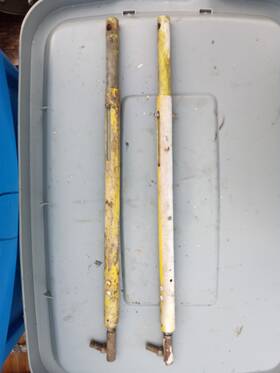 2-3217-44 Lake 2x La-4-200 Nose Gear Door Rod Assy Lh P/n